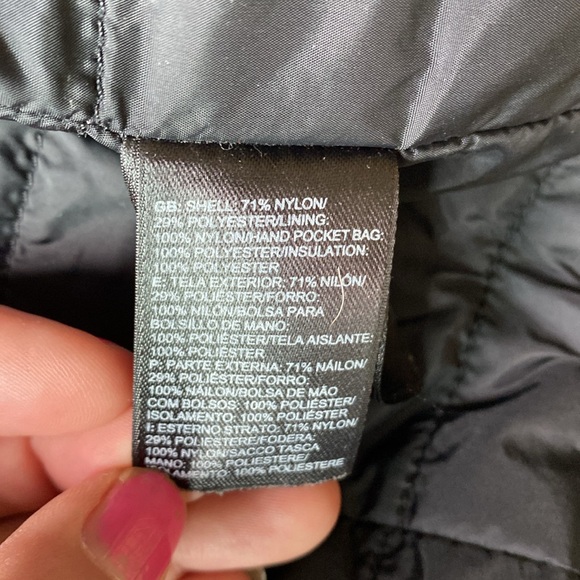 The North Face Womens HyVent Outdoor Jacket - Picture 8 of 8